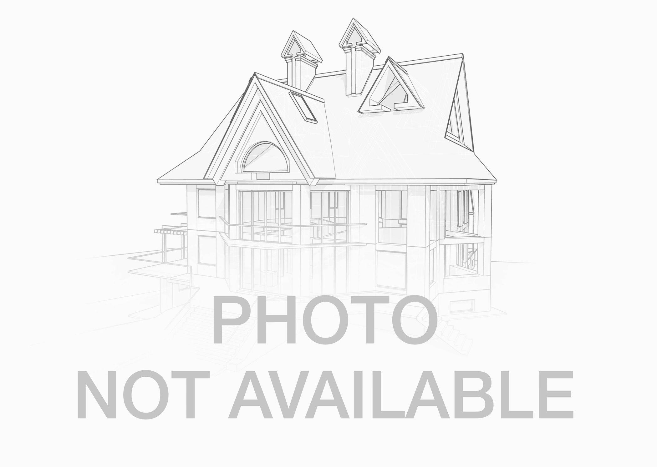 452 Lakeside Avenue 